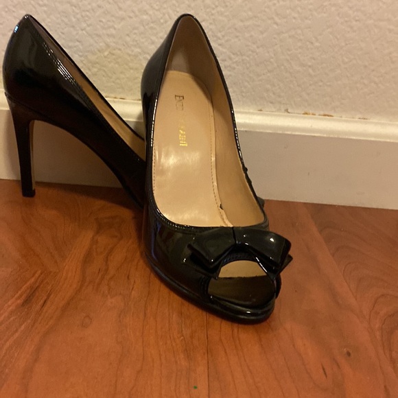 Enzo Angiolini Shoes - Enzo Angiolini Patent Leather Shoe, size 6 Open toe with bows ~3-1/2 inch heels.